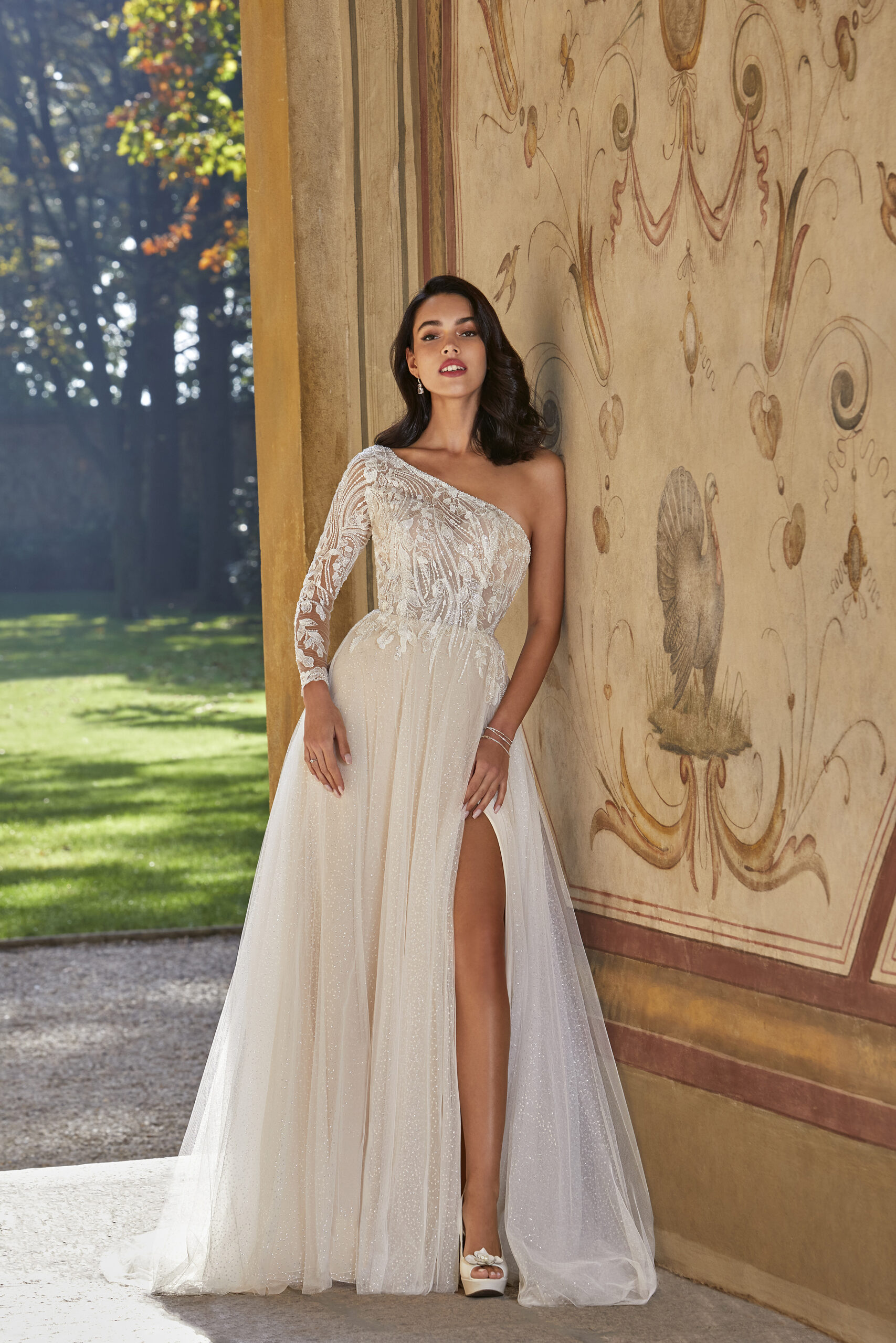 8177_1 cosmobella coleccion 2025 essencia novias demetrios group