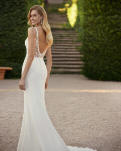 9N04_DAILA_ADRIANA_ALIER_1 rosa clara essencia novias coleccion 2025