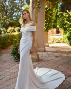 9N19_DARIEL_ADRIANA_ALIER_1 essencia novias grupo rosa clara colección 2025