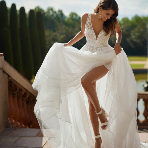 9N33_DELIA_ADRIANA_ALIER_1 rosa clara essencia novias coleccion 2025