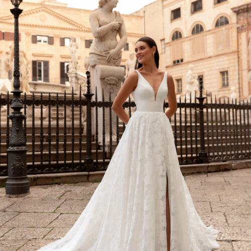 Monica loretti 8321 essencia novias coleccion 2025