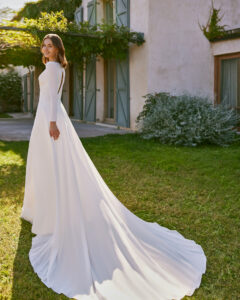 alma Novias coleccion 2026 modelo naelia rosa clara