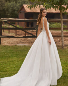 alma Novias coleccion 2026 modelo noira rosa clara