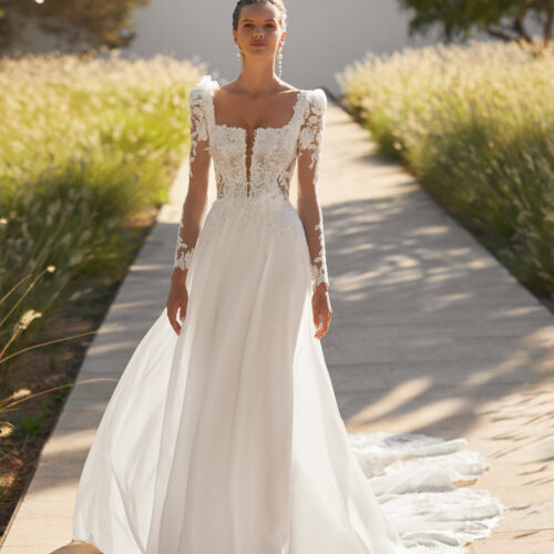 Modelo Saphi adriana alier coleccion 2026