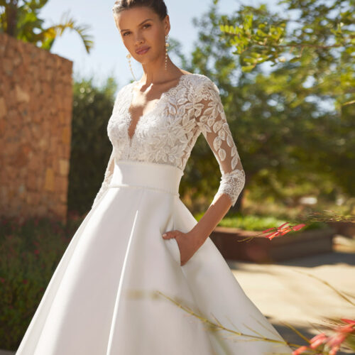 Modelo Sona adriana alier coleccion 2026