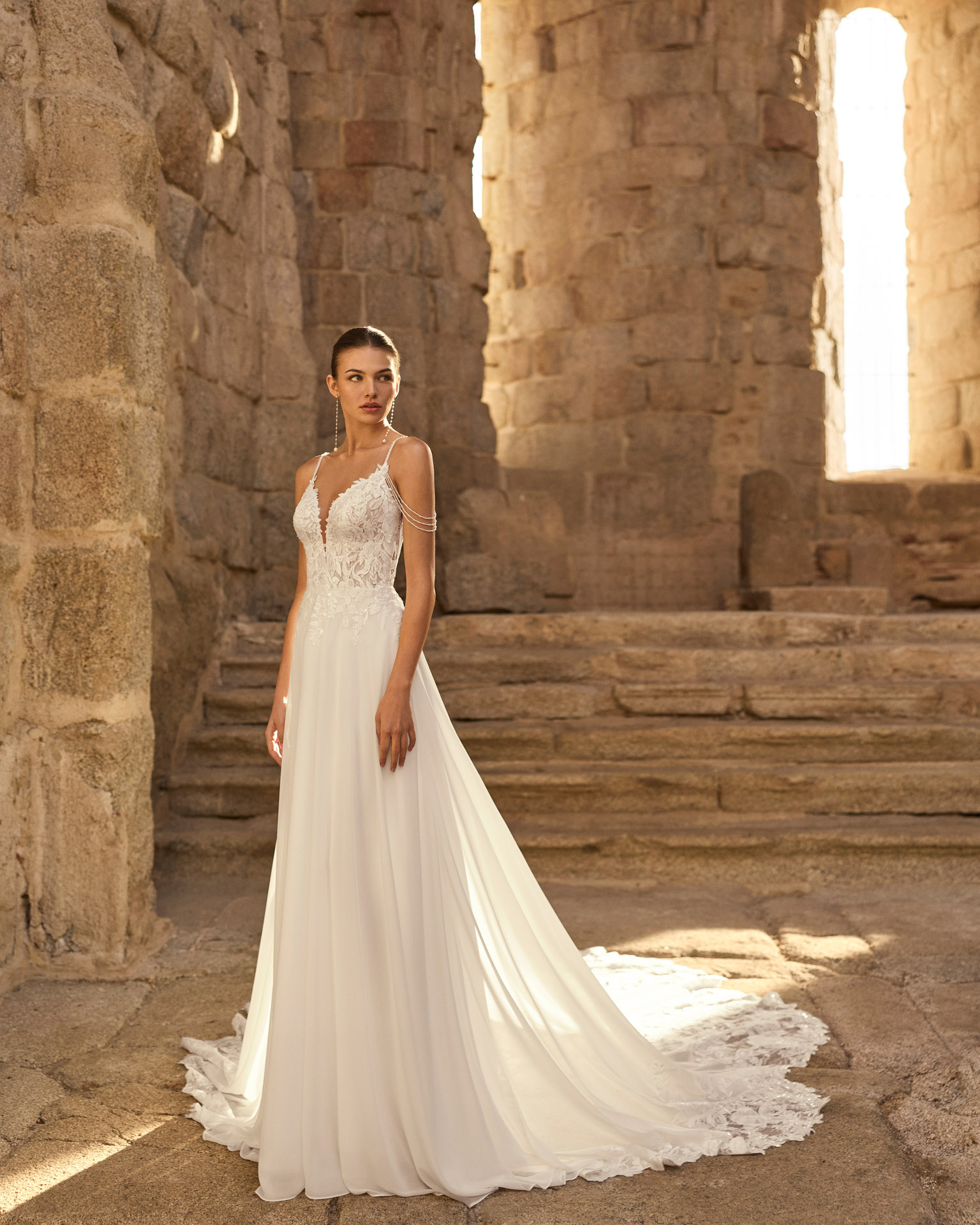 adriana alier modelo paraiso coleccion 2027 rosa clara group