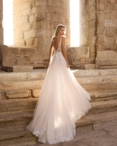 adriana alier modelo pinara coleccion 2027 rosa clará