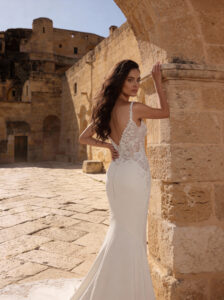 monica loretti 8421 coleccion 2027 essencia novias